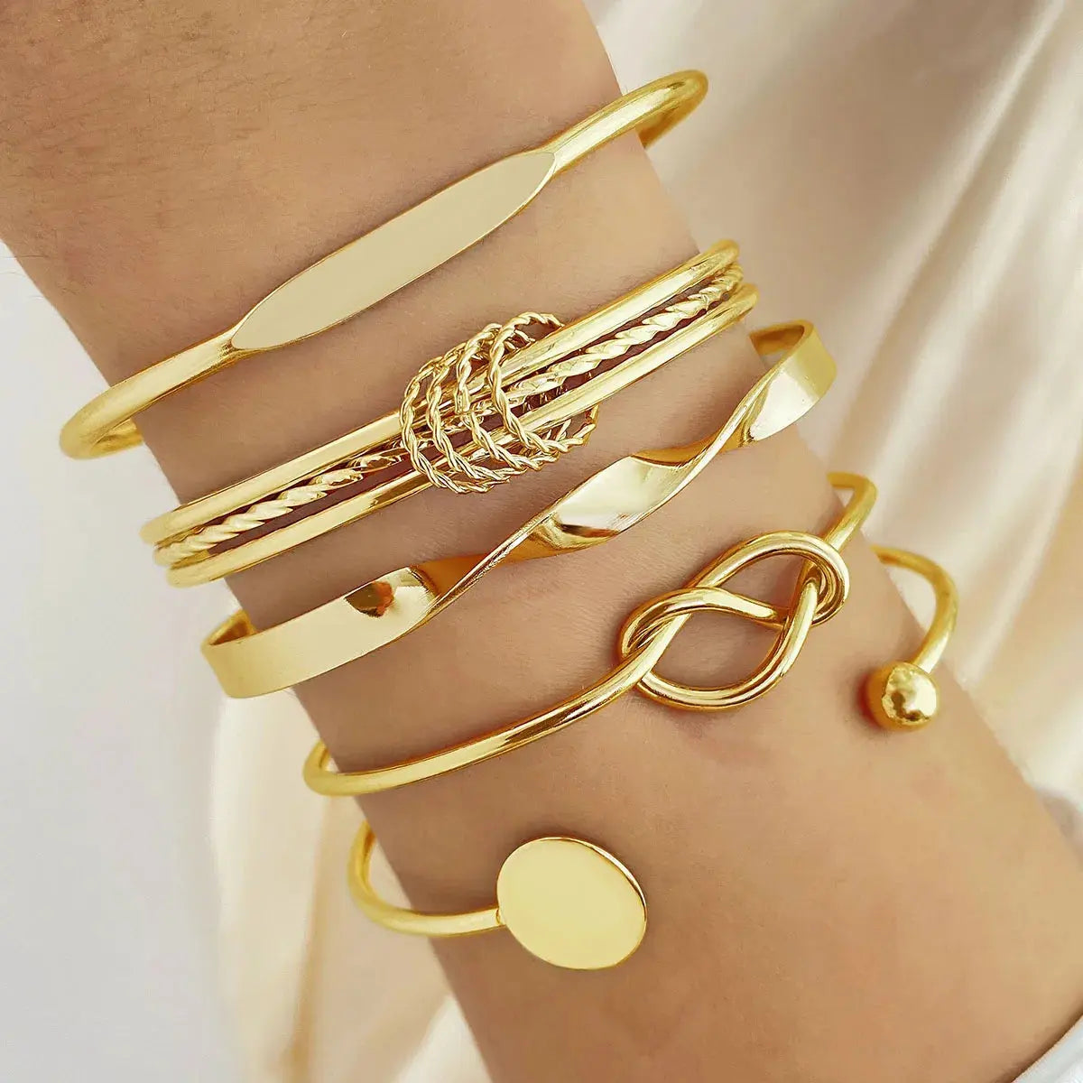 IPARAM Punk Multilayer Bracelet for Women – Adjustable Twist Sparkling Bangle Jewellery - Rehmiar