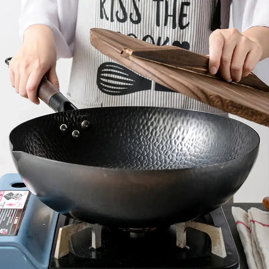 32cm Carbon Steel Wok Pan – Non-Stick Flat Bottom Stir Fry Wok with Wooden Lid for Electric Induction and Gas Stove - Rehmiar