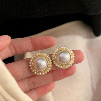 Delicate Imitation Pearl Stud Earrings for Women New in Geometric Round Earings