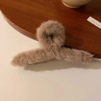 Solid Colour Large Soft Faux Fur Hair Claws Plush Bear Hair Clip Shark Clips Fall Winter Head Accessories - Rehmiar